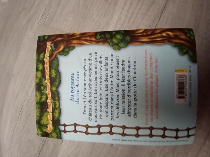 Livre cabane magique au royaume du roi Arthur - photo numéro 4