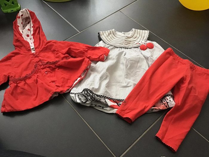 Ensemble Catimini 6 mois robe legging et Sweat