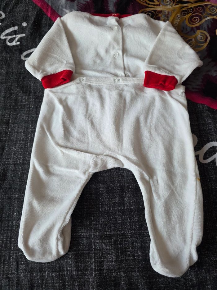 Pyjama 1 mois - photo numéro 2