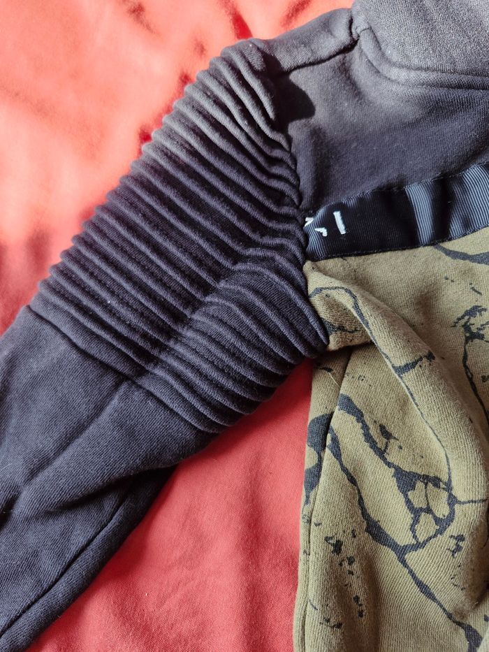 2 vestes zippées à capuche - photo numéro 10