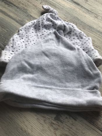 2 Bonnet enfants  3-6mois