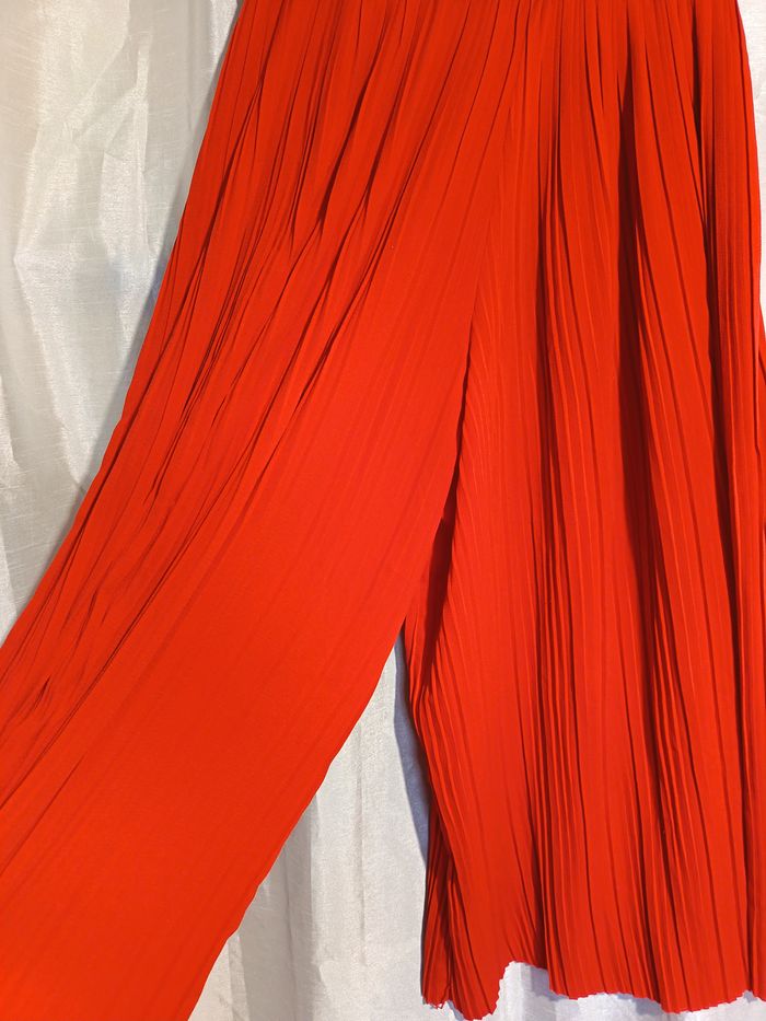 pantalon rouge de Bershka 40 *Spécial FETE* réf R462 S1 - photo numéro 6