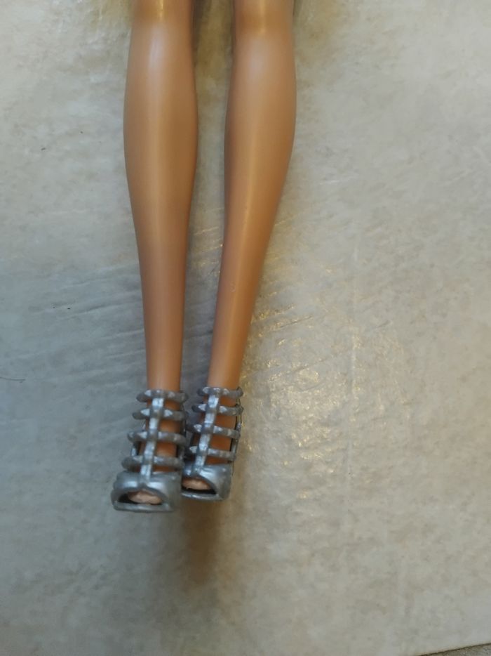 Poupée Barbie - photo numéro 10