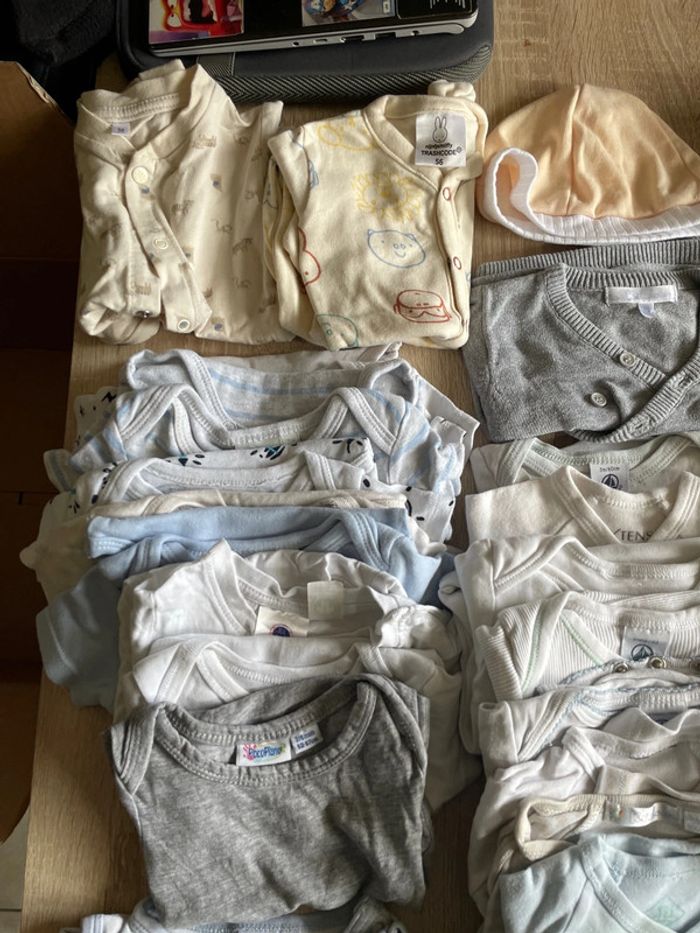 Lot vêtements mixte/garcon 3 mois - photo numéro 2