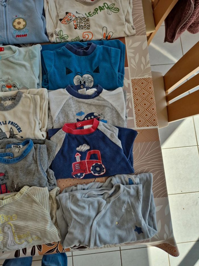 Lot de 15 pyjamas - photo numéro 4