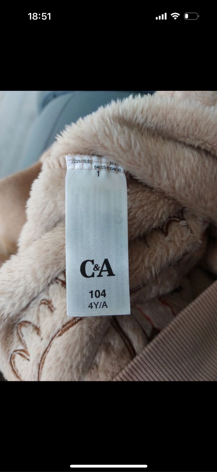 Pull C&A taille 4 ans - photo numéro 4