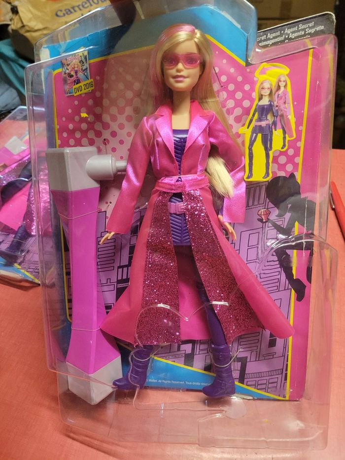 Barbie agent secret