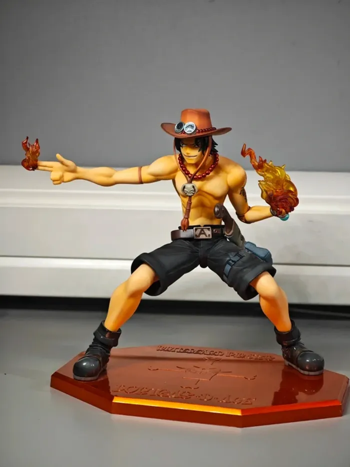 Figurine One Piece : Ace 17cm Megahouse sans boîte - photo numéro 3