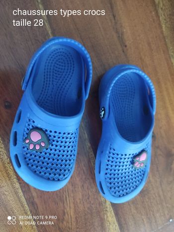 Chaussures types crocs
