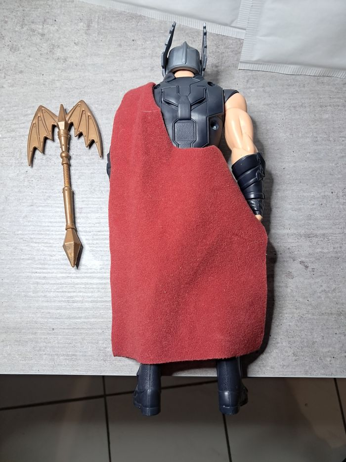 Figurine de thor  interactif - photo numéro 2