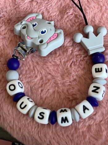 Attache tétine éléphant