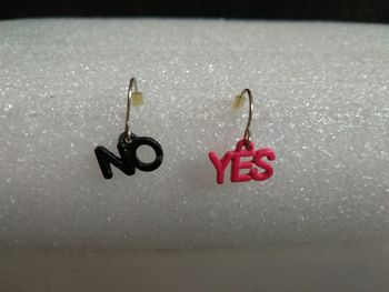 Boucles d'oreille Yes No