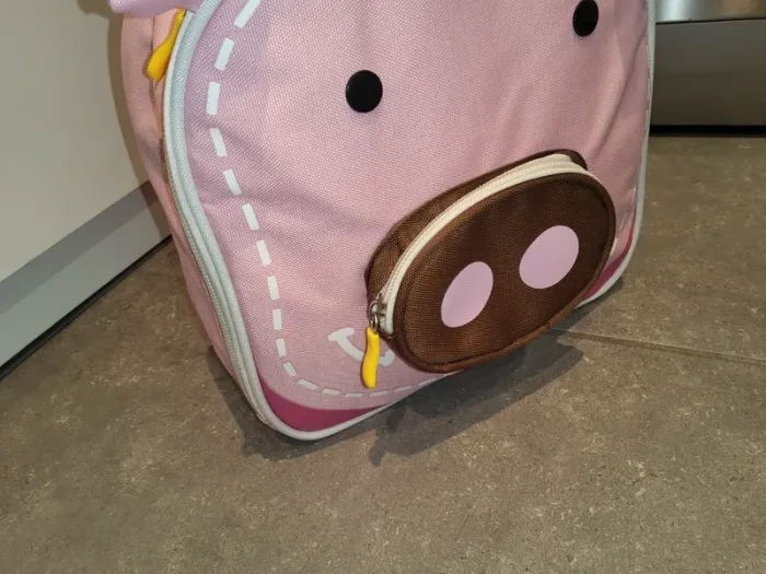Sac a dos cochon 24x24x8cm - photo numéro 9