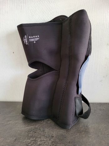 Genouillère taille 6 xxxl Gibaud en excellent état