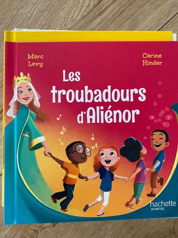 Livre les troubadours d’alienor