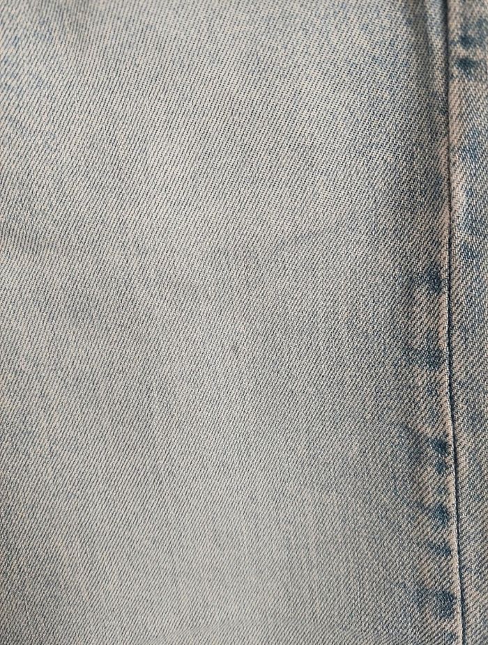 Jean Levi's 519 - photo numéro 2