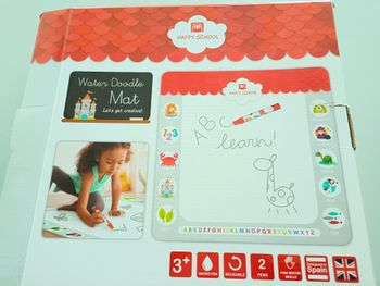 Tapis de dessin à l'eau 