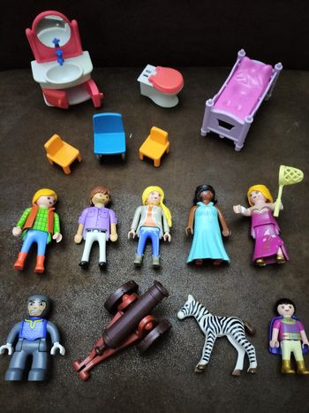 Lot figurines playmobil