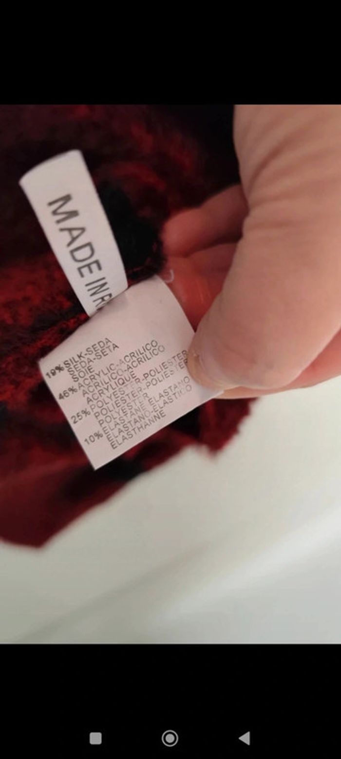 Pull à poils bordeaux et noir taille 36 - photo numéro 5