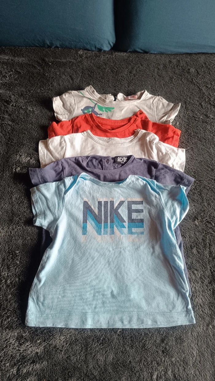 Lot de 5 tee shirt T12 mois manches courtes en très bon état - photo numéro 6