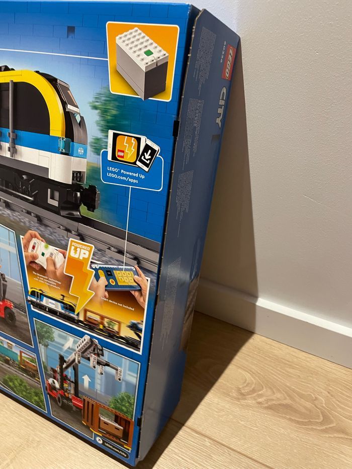Lego City 60336 Le train de marchandises - photo numéro 3