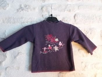 Pull polaire violet