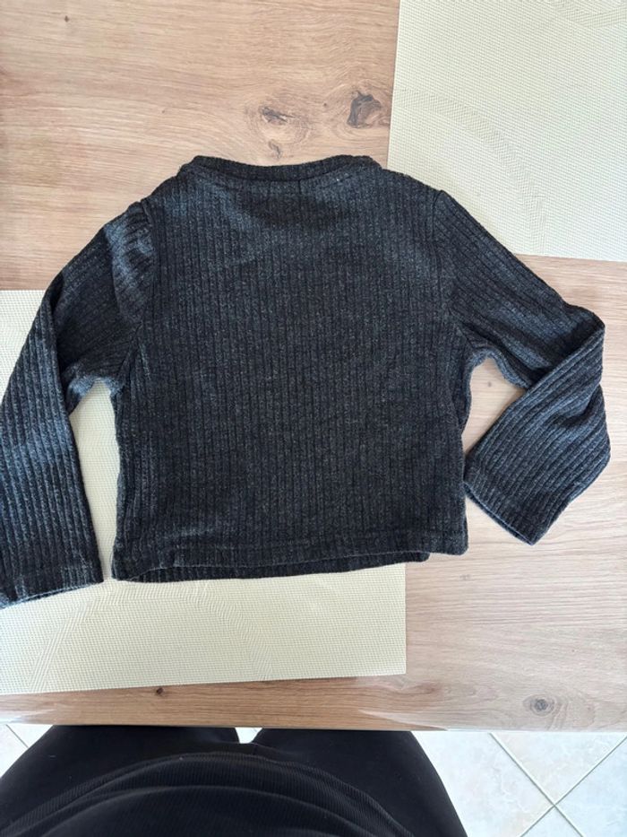 Pull léger et court 3 ans - photo numéro 2