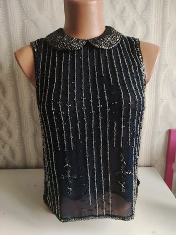 Top court tout en perles taille M zara