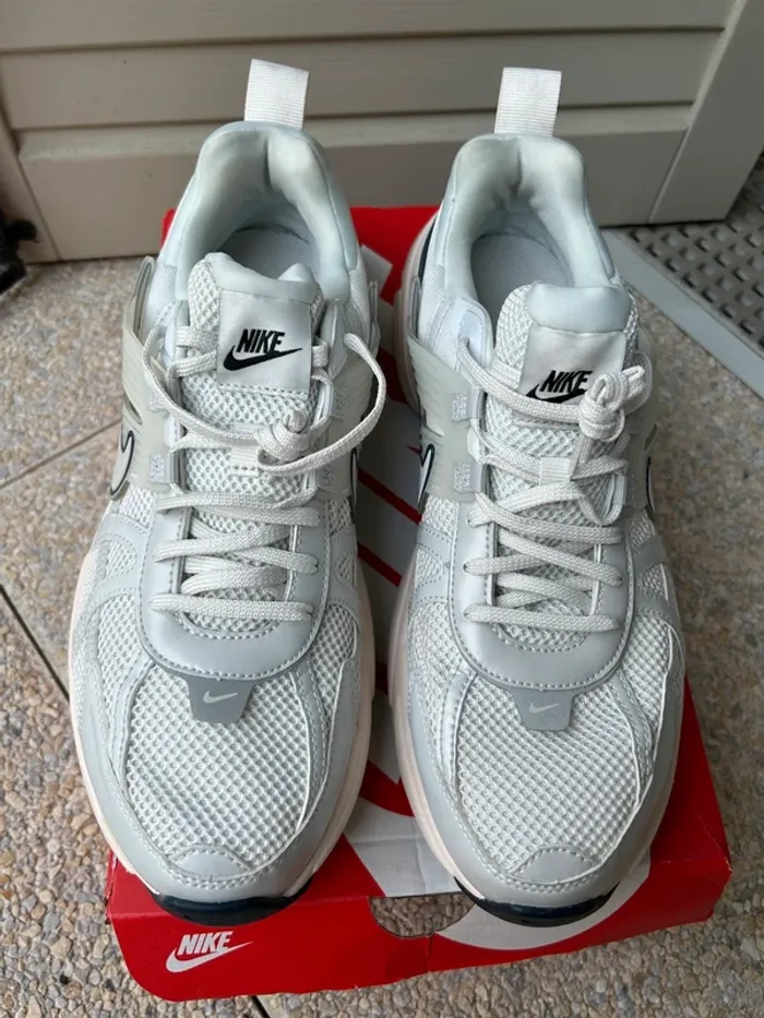 Chaussures baskets homme Nike v2k run taille 46 - photo numéro 5