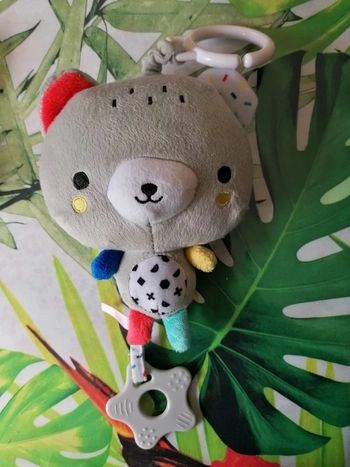 Peluche ours d'éveil