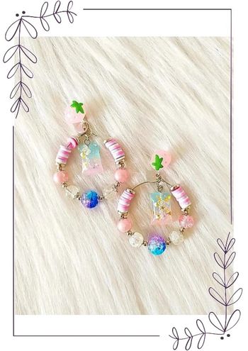 💖 Boucles d'oreilles anneaux créoles avec perles, fraise et bonbon