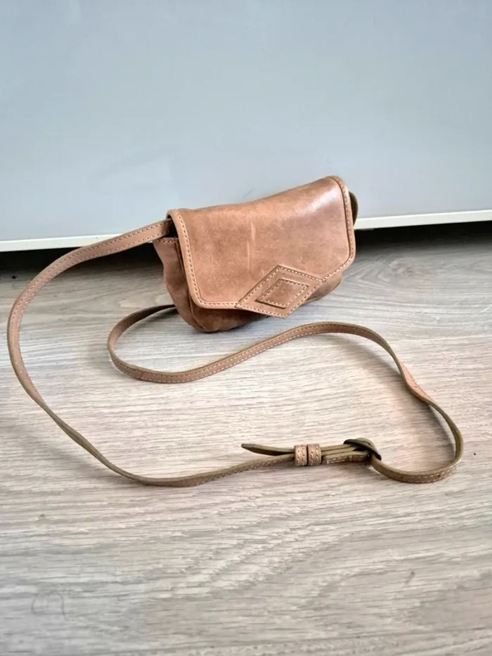 Petit sac bandoulière en cuir Nonna