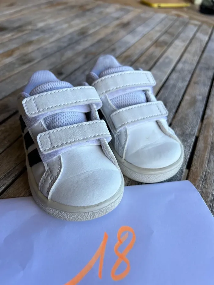 Sneakers à scratch Adidas Grand Court Lifestyle - pointure 18 - photo numéro 2