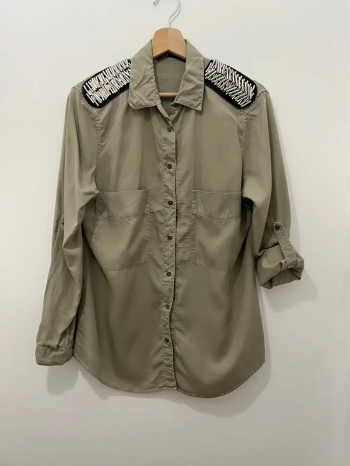 Chemise kaki Zara