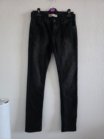 Jean noir Levi's 519 extrême skinny
