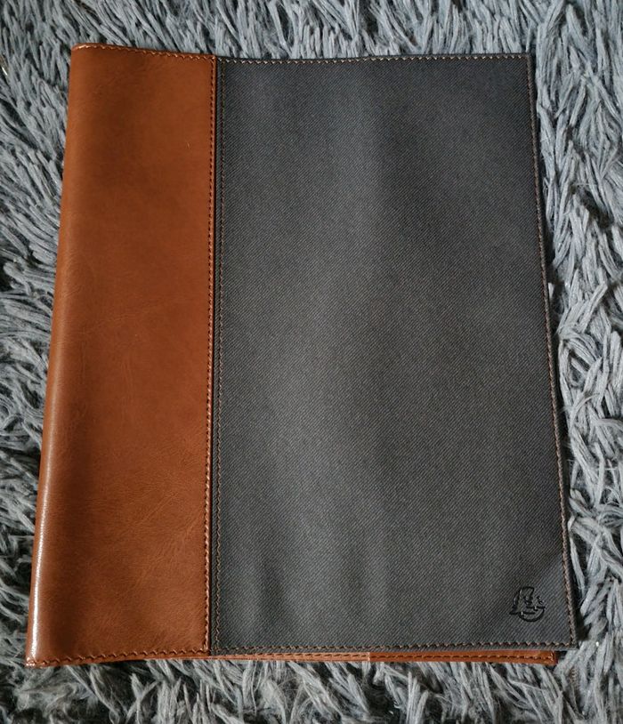 Protège cahier gris