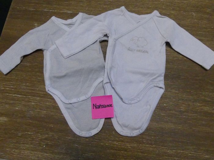 Deux bodys tex blanc gris mixte naissance
