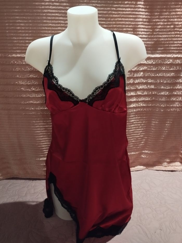 Nuisette Rouge et Noir