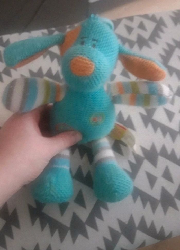 Chien peluche