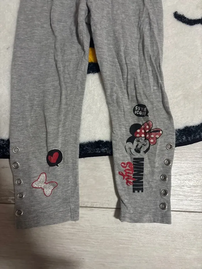 Leggings gris Minnie Disney 4 ans très bon état - photo numéro 2