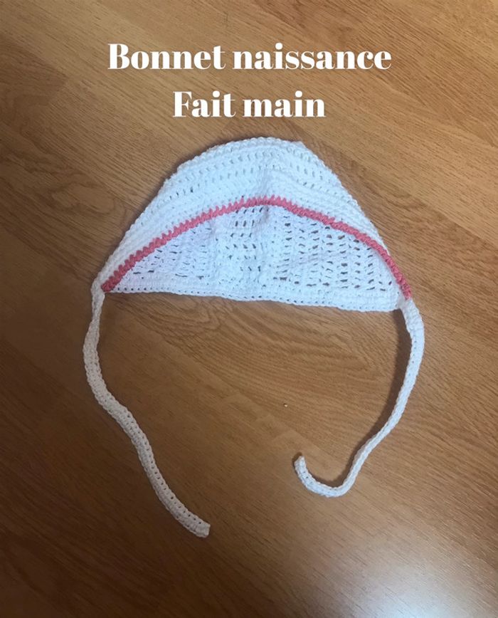 Bonnet naissance fait main