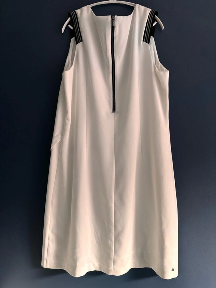 Robe blanche - photo numéro 2