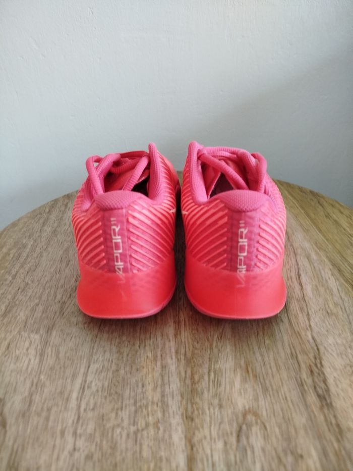 Baskets Nike T 35,5 - photo numéro 7