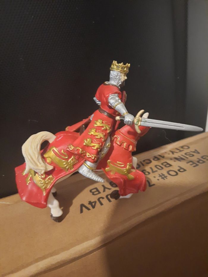 Papo roi - photo numéro 2