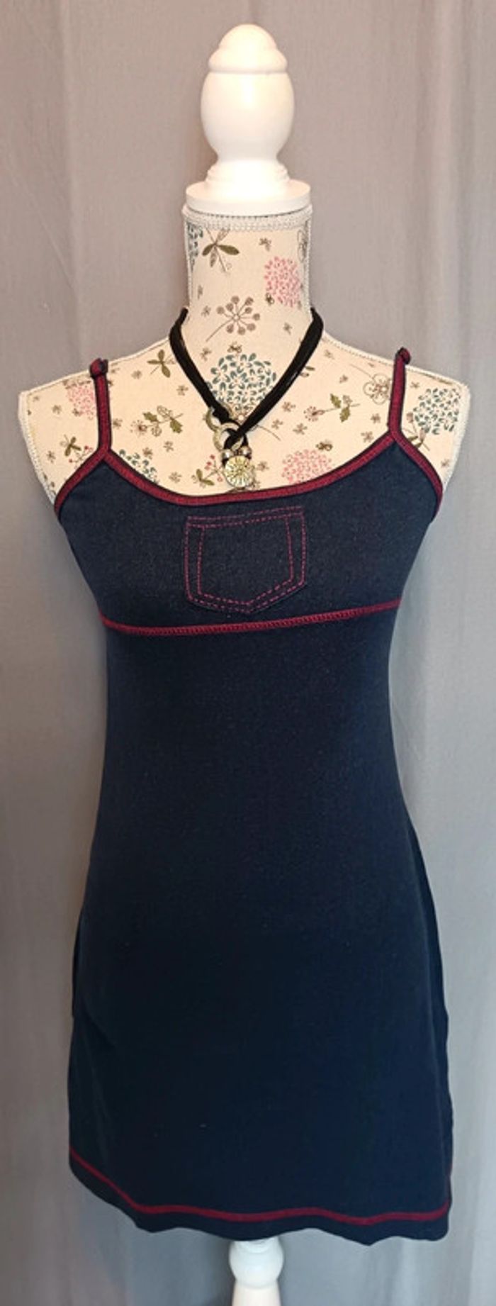 Ensemble de nuit 34/36 - photo numéro 2