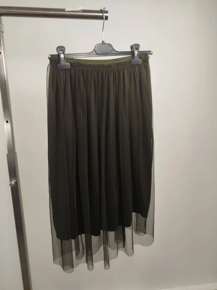 Lot de 6 jupes femme taille S – cuir, maille, tulle, zippées – Zara, Mango, Bershka - photo numéro 6