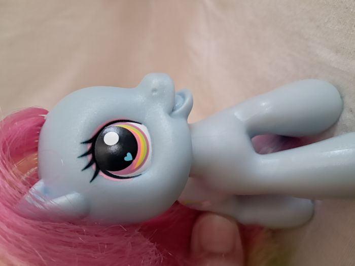 My little pony mon petit poney G3.5 Raimbow dash Hasbro 2008 - photo numéro 4