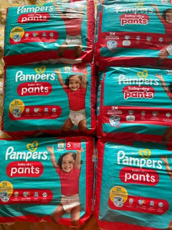 Six pack de couche pampers taille  5 culotte