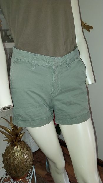 Short cargo vert kaki Cache Cache Très bon état Taille 36/ S