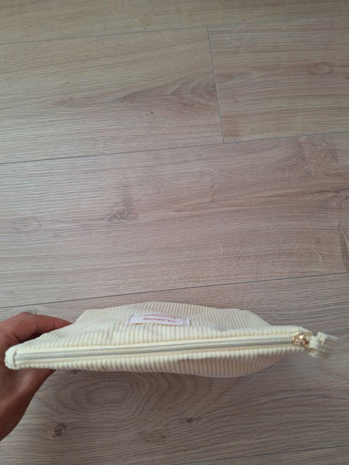 Clarins pochette neuve en velours avec fermeture éclair - photo numéro 5